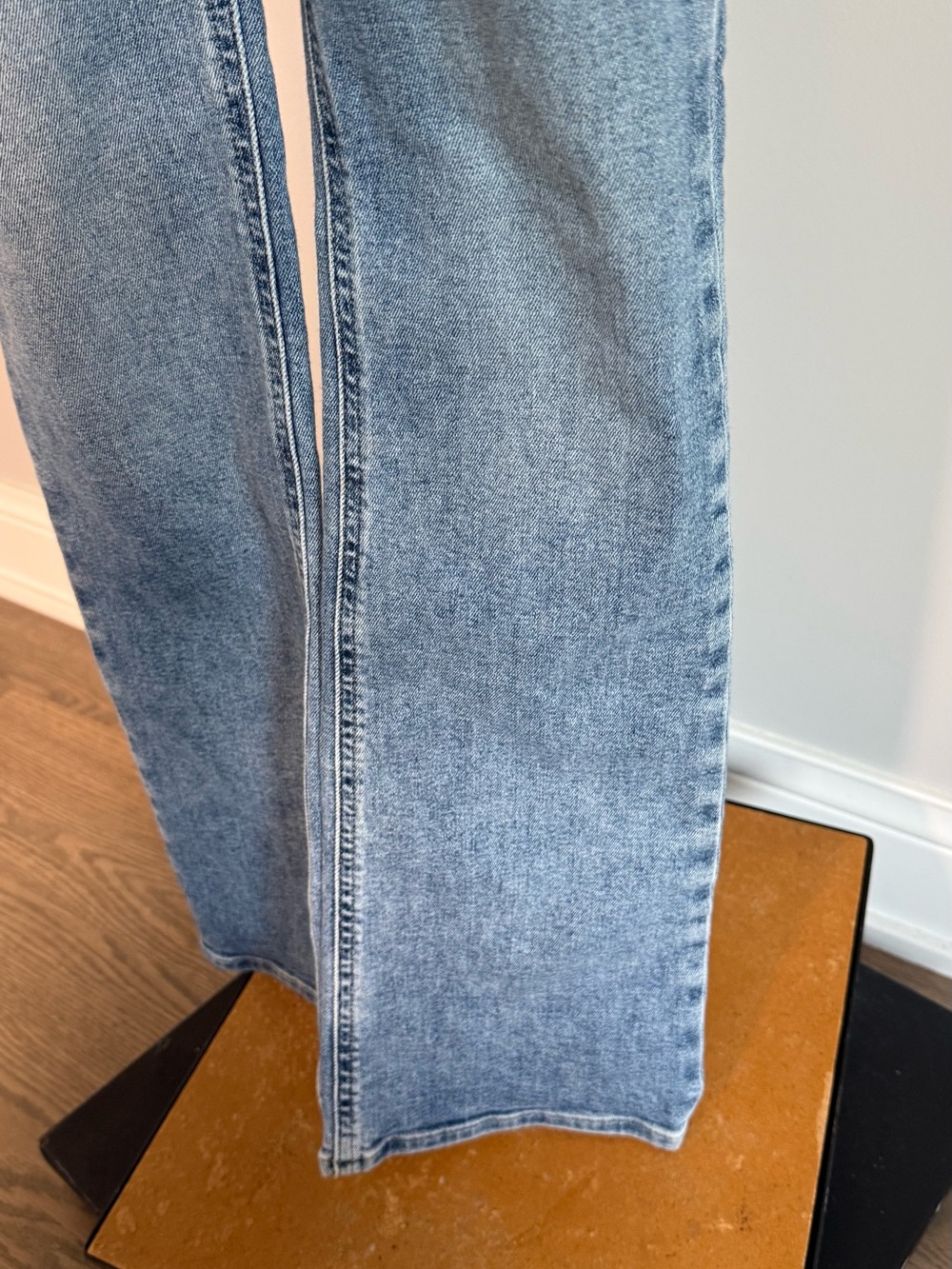 Hudson Jeans Women's‎ Light Blue Flare Jeans - Picture 7 of 10